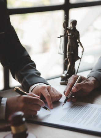 abogados-en-panama-vaults-1